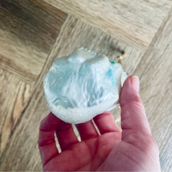 Polar Bear With Fish Blown Glass Christmas Ornament Made In Germany - Picture 6 of 6